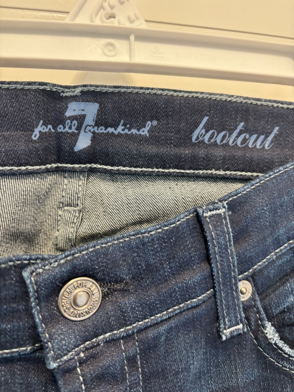 7 For All Mankind Women's Dark Indigo Bootcut Jeans Size 29 - Picture 3 of 8